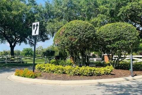 Casa en venta en Casselberry, Florida, 4 dormitorios, 208.94 m2 № 1769442 - foto 5