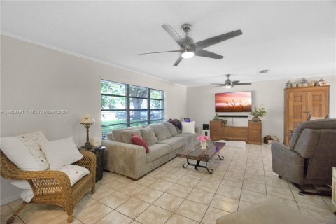 Villa ou maison à louer à Palm Beach Gardens, Floride: 3 chambres, 156.08 m2 № 1977217 - photo 13