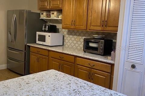 House in Altamonte Springs, Florida 3 bedrooms, 194.91 sq.m. № 1827166 - photo 12