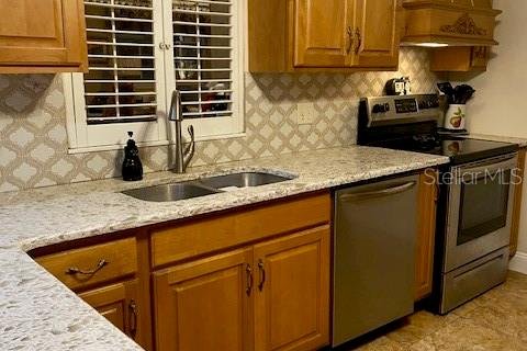 House in Altamonte Springs, Florida 3 bedrooms, 194.91 sq.m. № 1827166 - photo 10