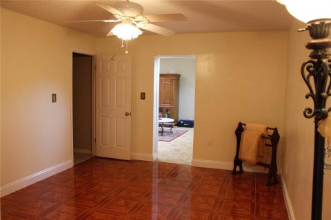 House in Altamonte Springs, Florida 3 bedrooms, 194.91 sq.m. № 1827166 - photo 20