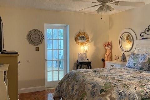 House in Altamonte Springs, Florida 3 bedrooms, 194.91 sq.m. № 1827166 - photo 19