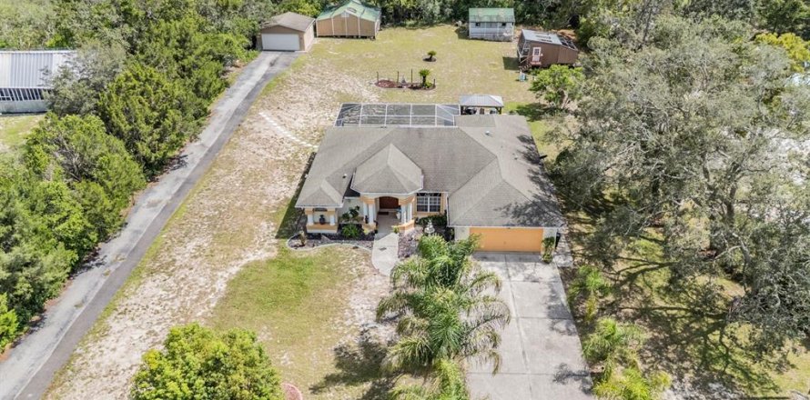 Casa en Spring Hill, Florida 3 dormitorios, 180.51 m2 № 1856054