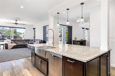 Villa ou maison à vendre à Bradenton, Floride: 5 chambres, 262.45 m2 № 2431074 - photo 30
