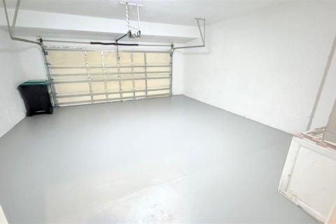 Casa en venta en Orlando, Florida, 4 dormitorios, 273.5 m2 № 1914398 - foto 24