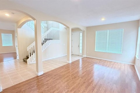 Casa en venta en Orlando, Florida, 4 dormitorios, 273.5 m2 № 1914398 - foto 3