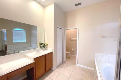 Casa en venta en Orlando, Florida, 4 dormitorios, 273.5 m2 № 1914398 - foto 17