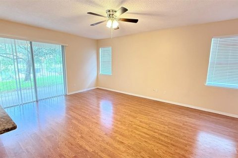 Casa en venta en Orlando, Florida, 4 dormitorios, 273.5 m2 № 1914398 - foto 8