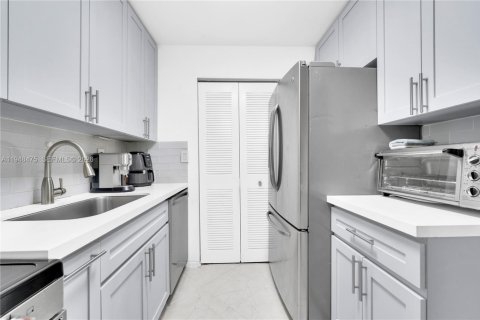 Copropriété à vendre à Miami, Floride: 2 chambres, 85.19 m2 № 2004417 - photo 7