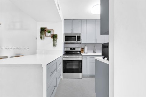 Copropriété à vendre à Miami, Floride: 2 chambres, 85.19 m2 № 2004417 - photo 6