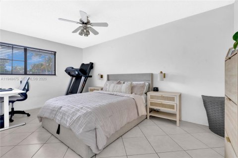 Copropriété à vendre à Miami, Floride: 2 chambres, 85.19 m2 № 2004417 - photo 12