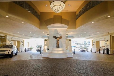 Copropriété à louer à Sunny Isles Beach, Floride: 3 chambres, 135.73 m2 № 1859656 - photo 3