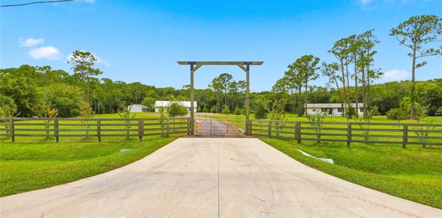 Villa ou maison à Okeechobee, Floride 3 chambres, 153.01 m2 № 2306349
