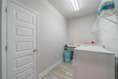 Villa ou maison à vendre à Bradenton, Floride: 3 chambres, 170.48 m2 № 1724773 - photo 13