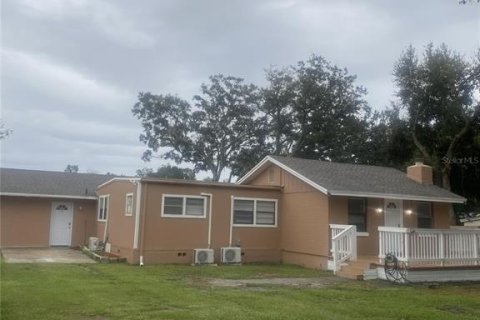 Commercial property in Kissimmee, Florida 8 bedrooms, 464.51 sq.m. № 1411649 - photo 6