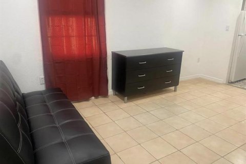 Commercial property in Kissimmee, Florida 8 bedrooms, 464.51 sq.m. № 1411649 - photo 22