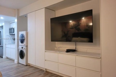 Copropriété à louer à Miami, Floride: 33.91 m2 № 1934152 - photo 7