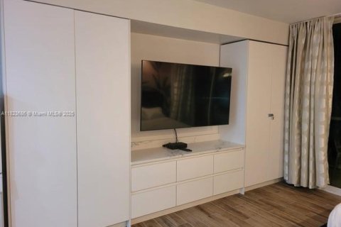 Copropriété à louer à Miami, Floride: 33.91 m2 № 1934152 - photo 4