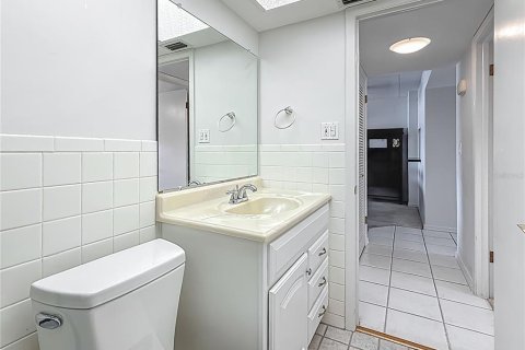 Condo in Saint Petersburg, Florida, 2 bedrooms  № 1751452 - photo 24