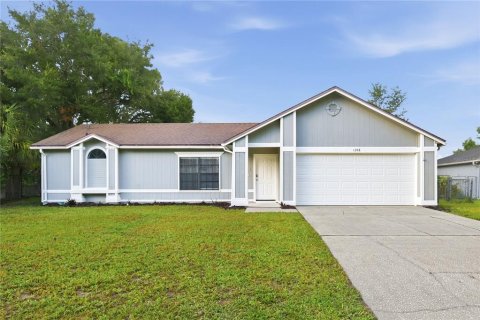House in Deltona, Florida 3 bedrooms, 153.47 sq.m. № 2366720