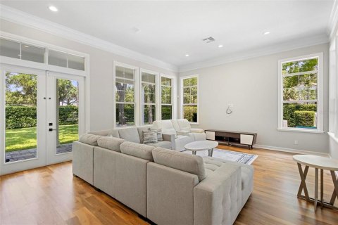 House in Orlando, Florida 3 bedrooms, 288.37 sq.m. № 1782709 - photo 19