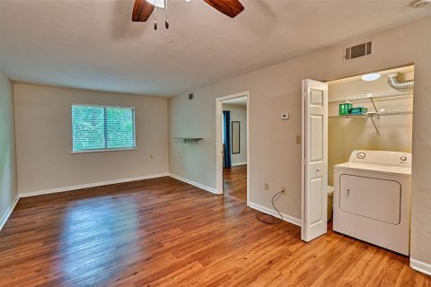 Copropriété à vendre à Gainesville, Floride: 2 chambres, 81.2 m2 № 1870615 - photo 5
