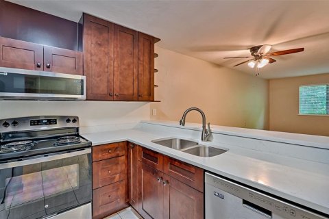 Copropriété à vendre à Gainesville, Floride: 2 chambres, 81.2 m2 № 1870615 - photo 8