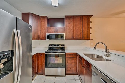 Copropriété à vendre à Gainesville, Floride: 2 chambres, 81.2 m2 № 1870615 - photo 7