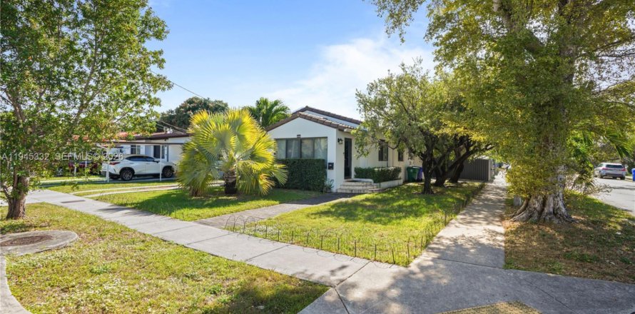 Casa en Miami, Florida 3 dormitorios № 2001975