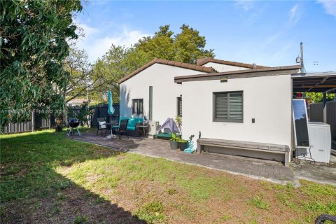 Casa en venta en Miami, Florida, 3 dormitorios № 2001975 - foto 25