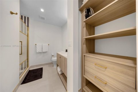 Copropriété à louer à Miami, Floride: 44.5 m2 № 2257338 - photo 6