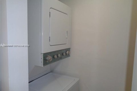 Condo in Davie, Florida, 2 bedrooms  № 2056585 - photo 11