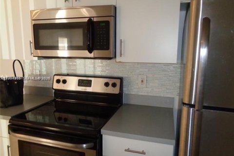 Condo in Davie, Florida, 2 bedrooms  № 2056585 - photo 3