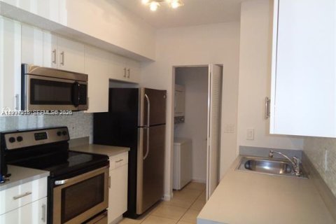 Condo in Davie, Florida, 2 bedrooms  № 2056585 - photo 2