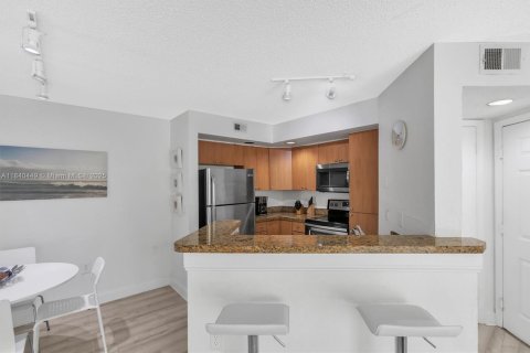 Купить кондоминиум в Санрайз, Флорида 2 спальни, 98.94м2, № 1828999 - фото 30