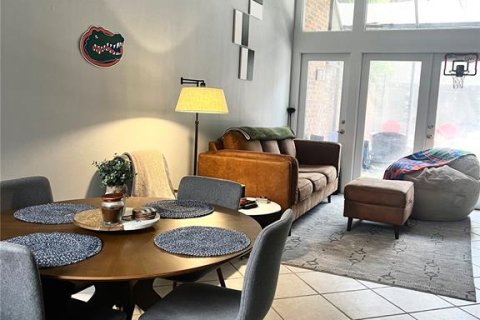 Villa ou maison à louer à Gainesville, Floride: 3 chambres, 152.55 m2 № 1573638 - photo 3
