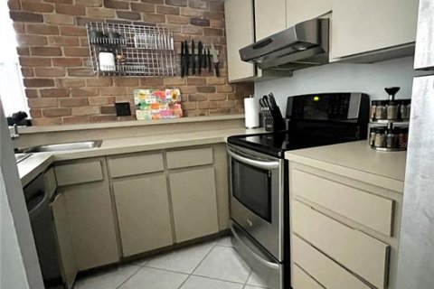 Villa ou maison à louer à Gainesville, Floride: 3 chambres, 152.55 m2 № 1573638 - photo 18