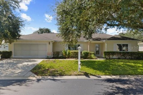 House in Dunnellon, Florida 2 bedrooms, 173.36 sq.m. № 2394046