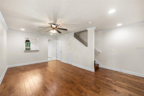 Condo in Gainesville, Florida, 2 bedrooms № 2202874 - photo 4