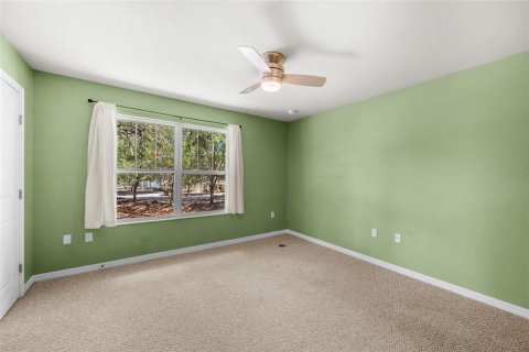 Condo in Gainesville, Florida, 2 bedrooms № 2202874 - photo 15