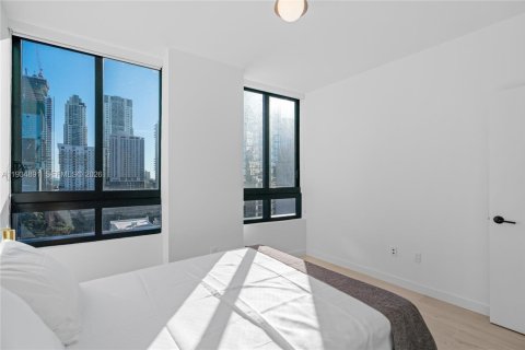 Condo in Miami, Florida, 2 bedrooms  № 2262478 - photo 14