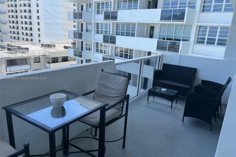 Copropriété à louer à Miami Beach, Floride: 51.1 m2 № 1963060 - photo 5