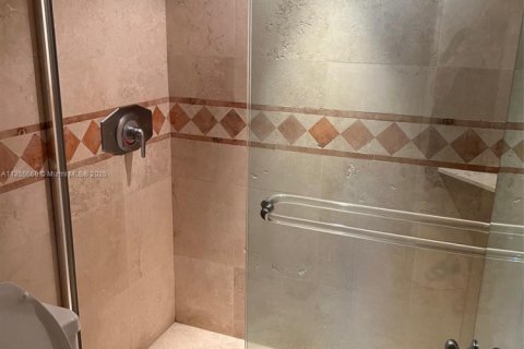 Copropriété à louer à Miami Beach, Floride: 51.1 m2 № 1963060 - photo 27