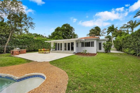 House in South Miami, Florida 3 bedrooms, 153.2 sq.m. № 2073444 - photo 29