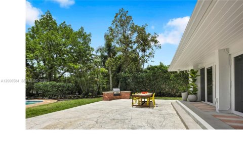 House in South Miami, Florida 3 bedrooms, 153.2 sq.m. № 2073444 - photo 26