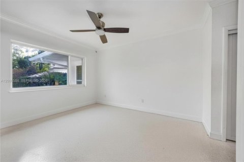 House in South Miami, Florida 3 bedrooms, 153.2 sq.m. № 2073444 - photo 14