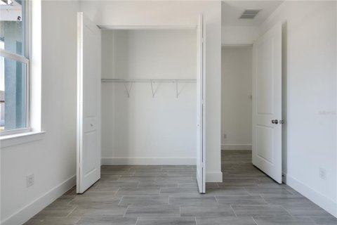 Купить коммерческую недвижимость в Ротонда, Флорида 9 спален, 97.27м2, № 1436149 - фото 25
