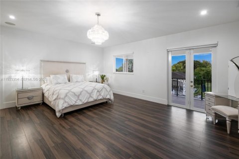 Villa ou maison à vendre à Miami, Floride: 8 chambres, 854.33 m2 № 1982061 - photo 21