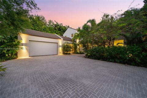 Villa ou maison à vendre à Key Biscayne, Floride: 6 chambres, 746.1 m2 № 1863433 - photo 16