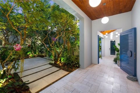 Villa ou maison à vendre à Key Biscayne, Floride: 6 chambres, 746.1 m2 № 1863433 - photo 17